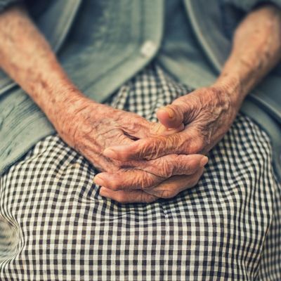 Elderly-lady-with-Alzheimer's-Disease